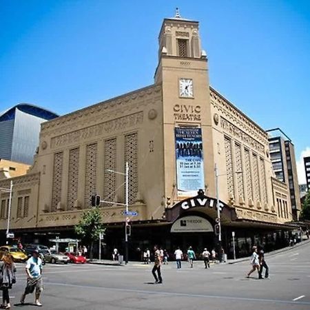 Just Opposite To Sky Tower , 2 Bed 2 Bath In Cbd Lejlighed Auckland Eksteriør billede